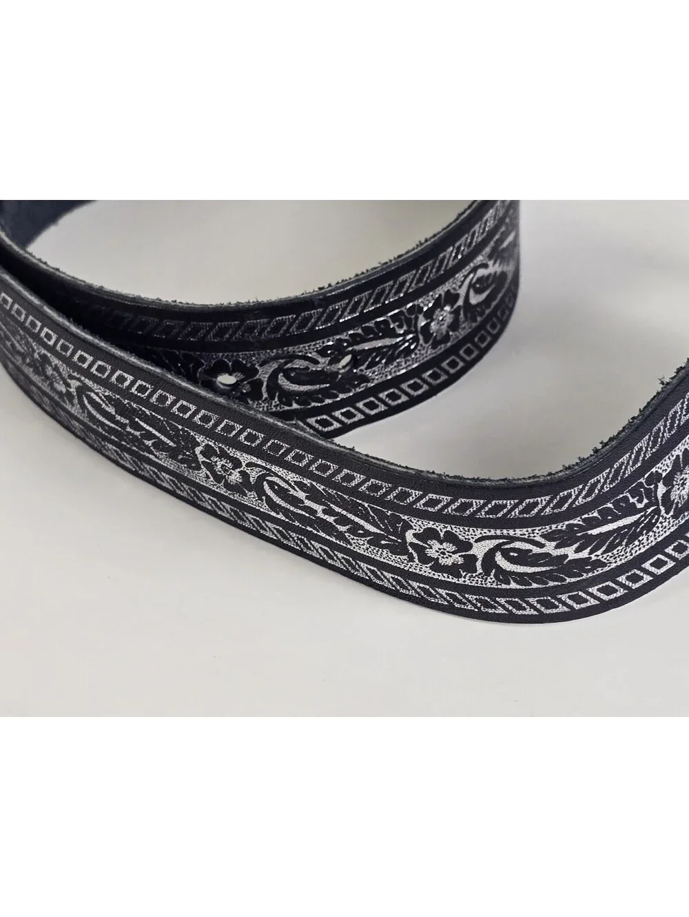 Vintage Embossed Black/Gray Leather Cowhide Belt Silver Buckle Size M 30